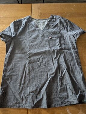 Mediclo Women Scrub Set- Light Gray